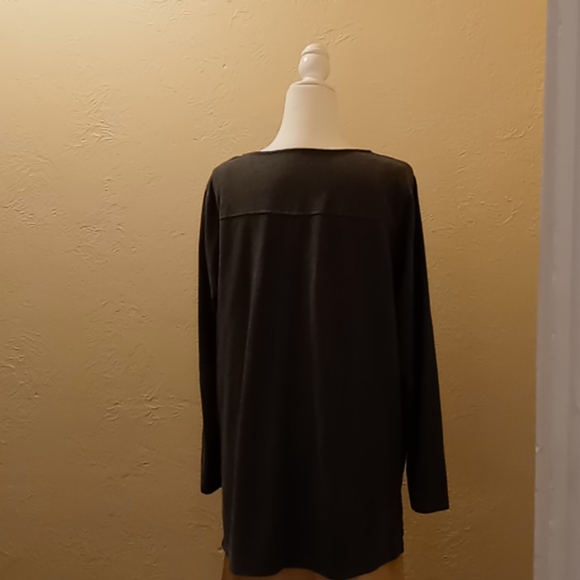 Outfitters Land's End. 1 Command. Men's size XL - Picture 3 of 6